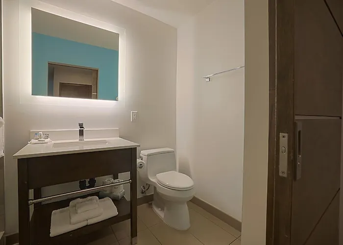 The Cove Hotel