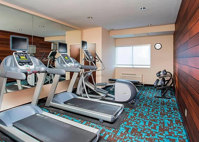 Wingate By Wyndham Oshkosh Hotel