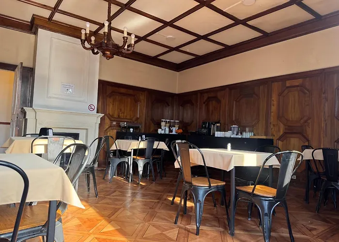Travels Hotel