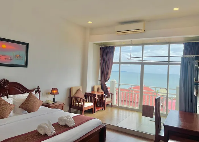 Aristocrat Residence & Hotel