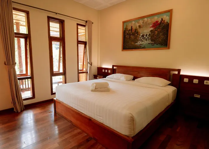 Spring Hill Hotel Ruteng