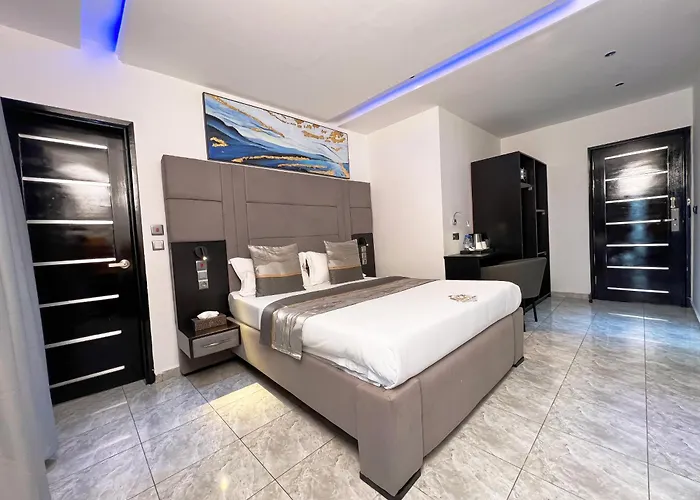 Hotel Exotic Plaza
