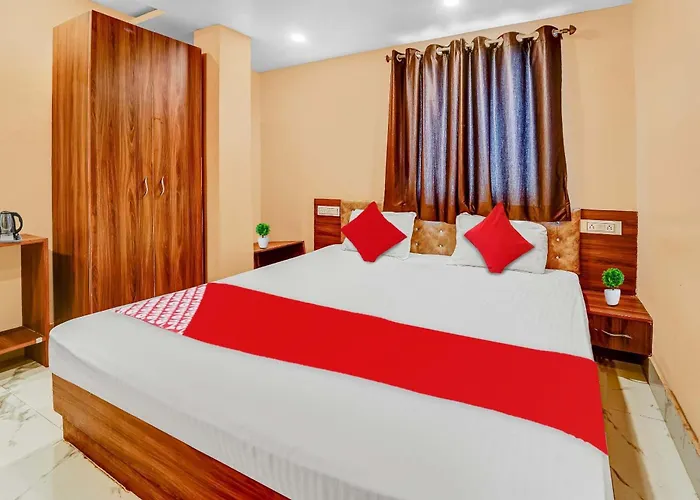 Hotel O Bhagirathi Palace Ganga Beach
