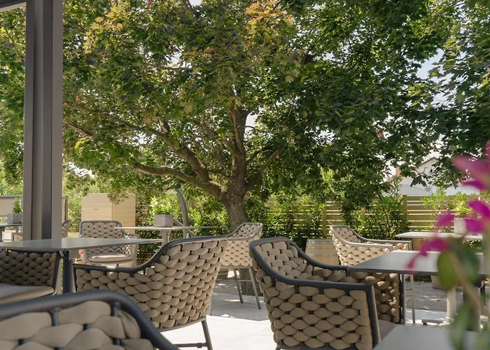 Kracher Hotel Doppelzimmer - Fuer Maximal 4 Personen Inklusive Pool