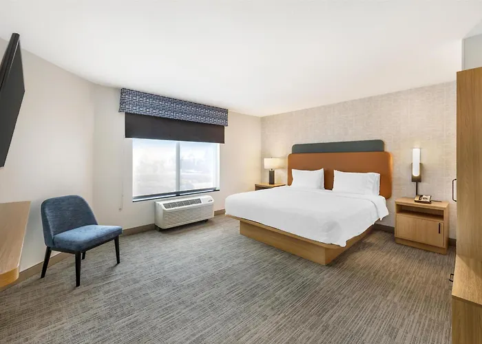Hampton Inn & Suites Moreno Valley