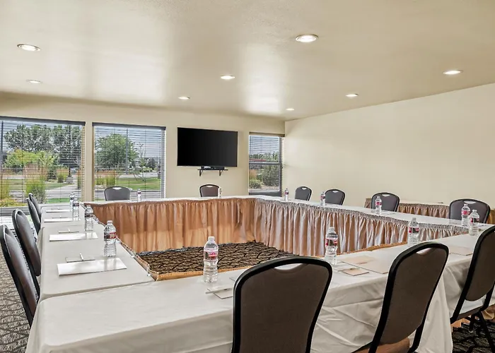 Ledgestone Suites Hotel Vernal