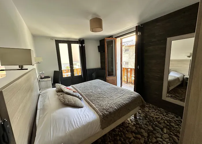 Hôtel-Chalet les Mélèzes