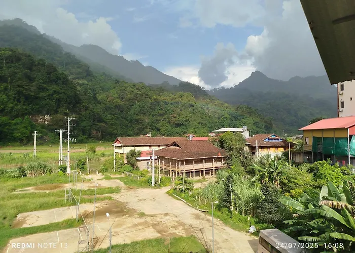 Pac Ngoi Village Homestay