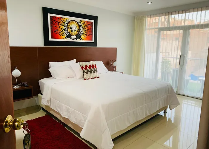 S & M Hotel
