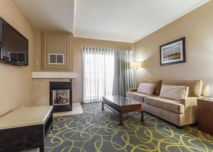 Best Western Plus Dixon Davis