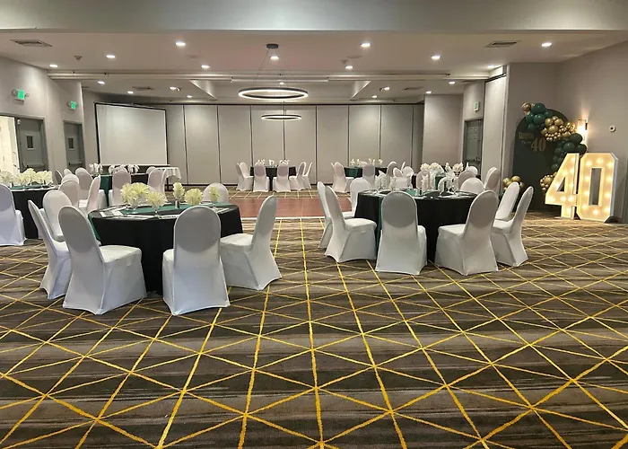 Holiday Inn Dublin - Pleasanton By Ihg