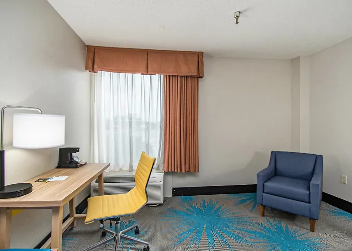 Days Inn & Suites By Wyndham Mt Pleasant