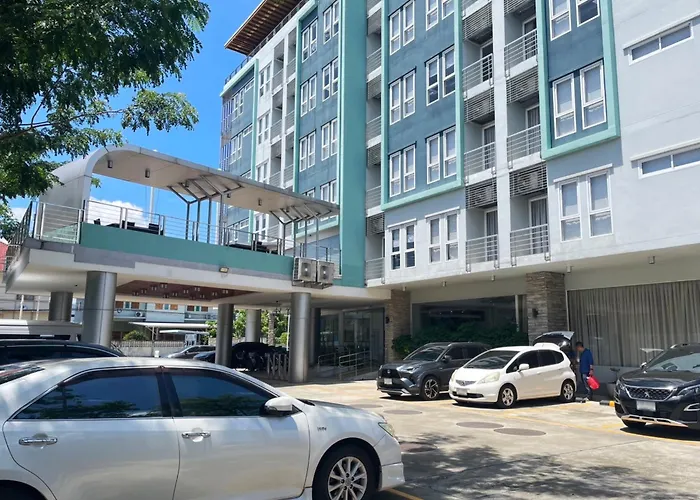 Anna-Nava Pakkret Hotel
