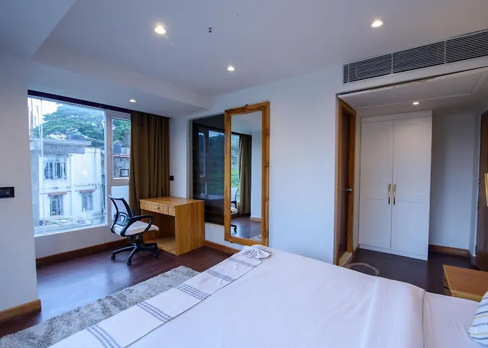 Emerald Hotel