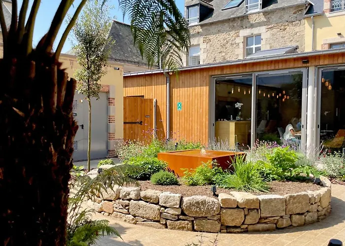 Logis Hôtel Jeanne&Jules Hôtel Spa et Restaurant