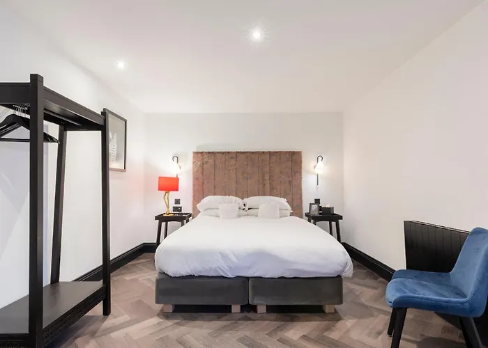 Wainstones Hotel
