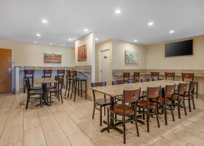 Best Western Plus Inn Of Hayward