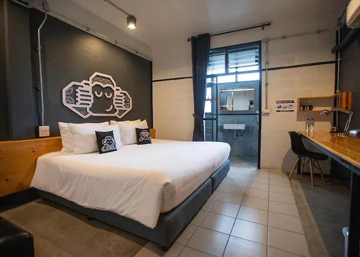 Blu Monkey Hotel Surat Thani