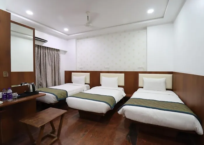 Hotel Center Point