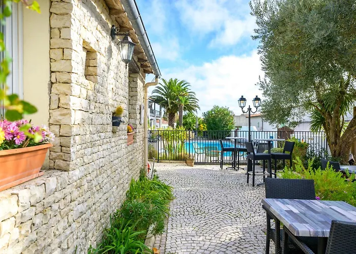 Hotel Le Peu Breton