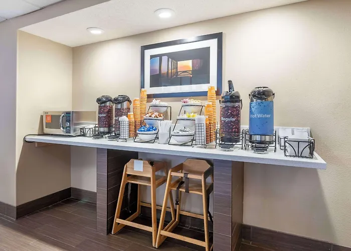 Comfort Inn & Suites Johnstown - Richland Town Center
