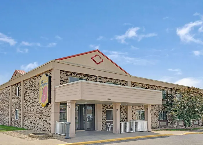 Super 8 By Wyndham Monticello