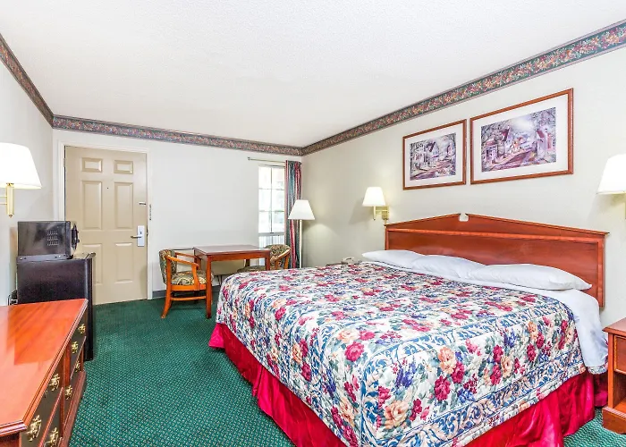 Days Inn By Wyndham Cornelia