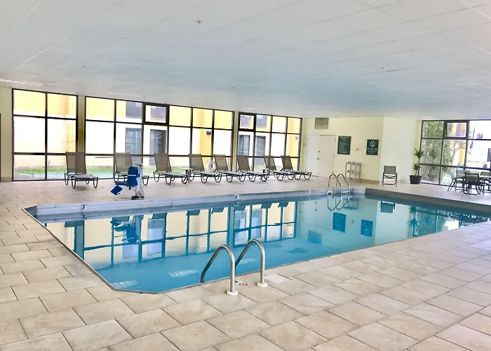 La Quinta Inn By Wyndham Davenport & Conference Center