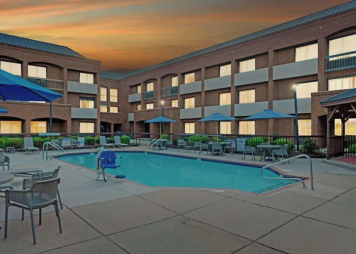 Comfort Suites Chesapeake - Norfolk
