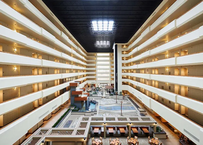 Doubletree By Hilton Fresno Convention Center