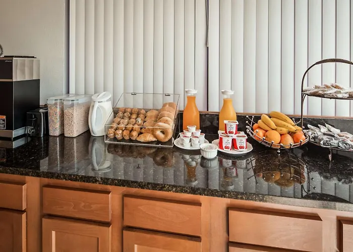 Surestay Hotel By Best Western Findlay