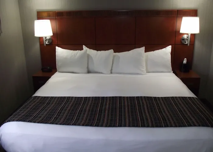 Country Inn & Suites By Radisson, Delta Park North Portland