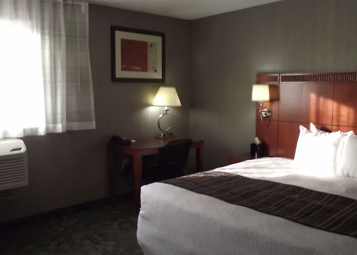 Country Inn & Suites By Radisson, Delta Park North Portland