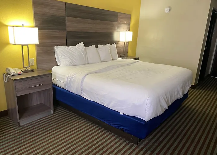 Baymont By Wyndham Oklahoma City Airport