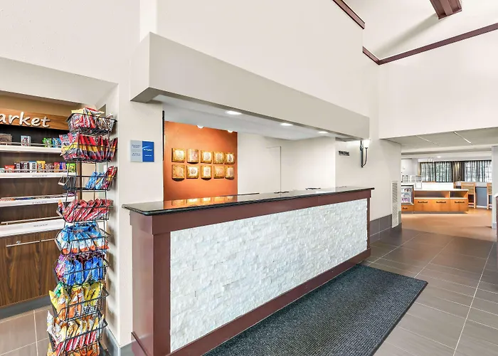 Best Western West Towne Suites