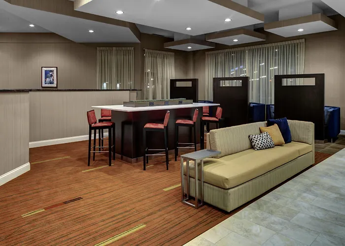 Courtyard By Marriott St. Cloud