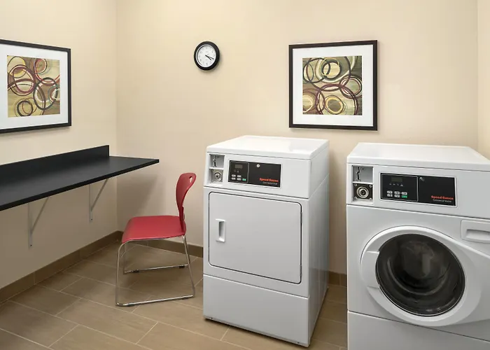Comfort Inn & Suites Lima Northwest