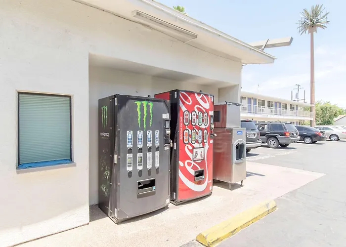 Motel 6 Bakersfield
