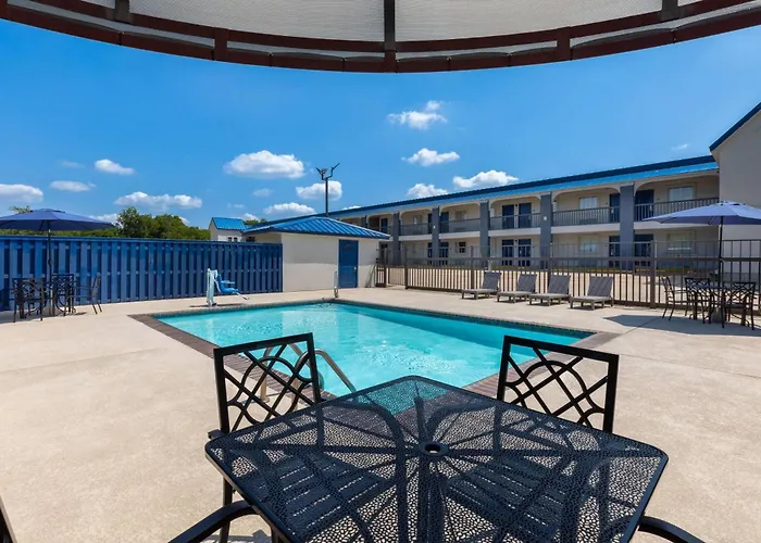 Days Inn By Wyndham Temple