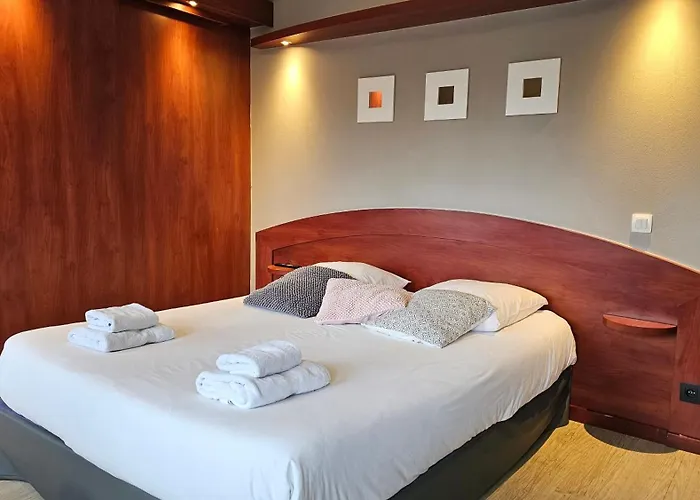 Hotel La Poterne Du Roy