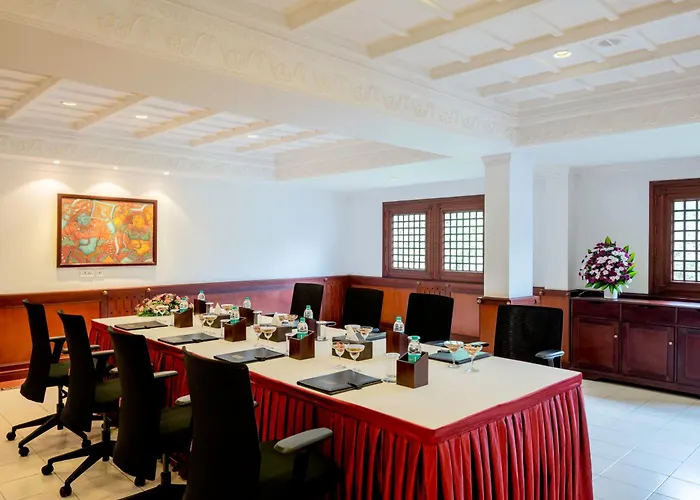 Issacs Residency
