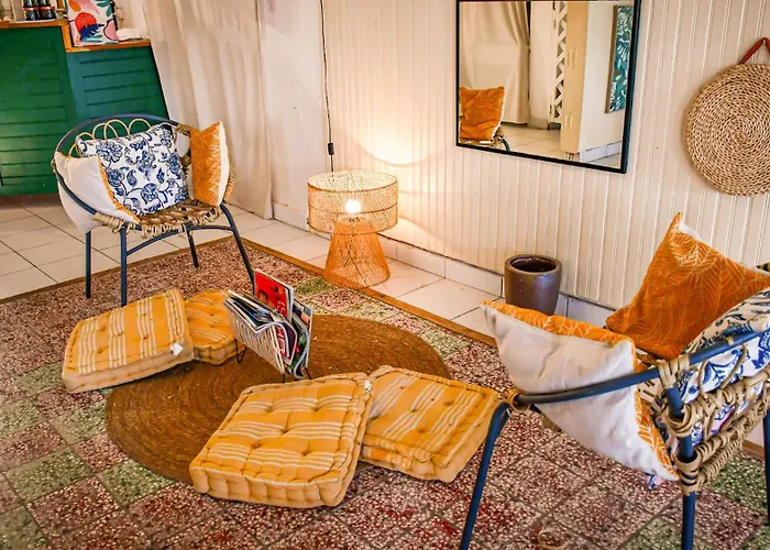 Hotel Oasis