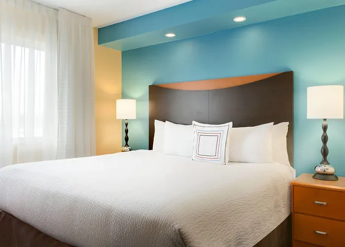 Fairfield Inn & Suites By Marriott Toledo Maumee