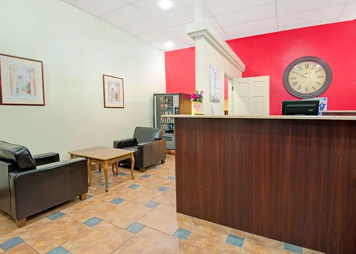 Super 8 By Wyndham Las Cruces University Area