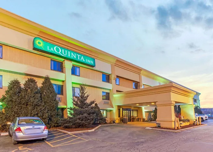 La Quinta Inn By Wyndham Milwaukee Airport / Oak Creek
