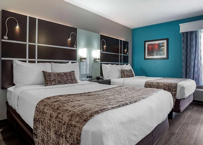 Best Western Carlton Suites
