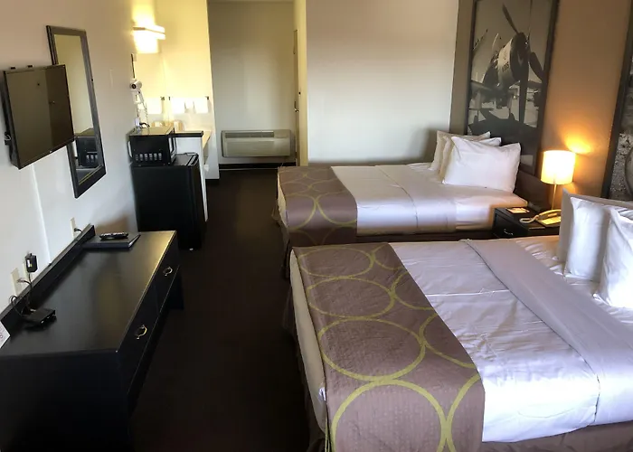 Super 8 By Wyndham Fernley