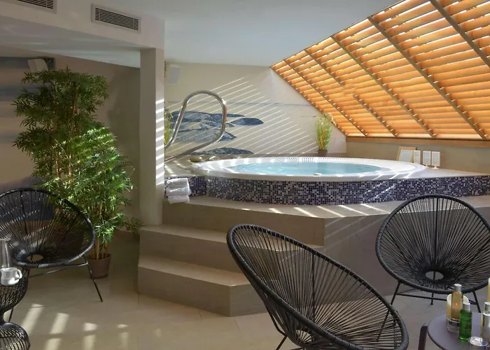 Best Western Les Bains Hotel et SPA