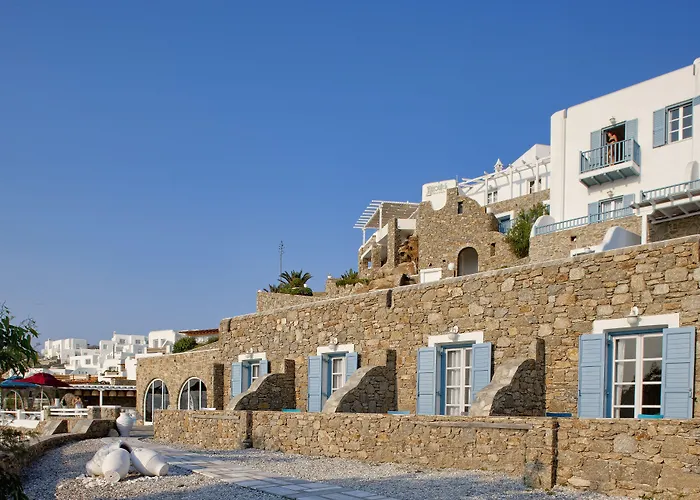 Kouros Hotel&Suites