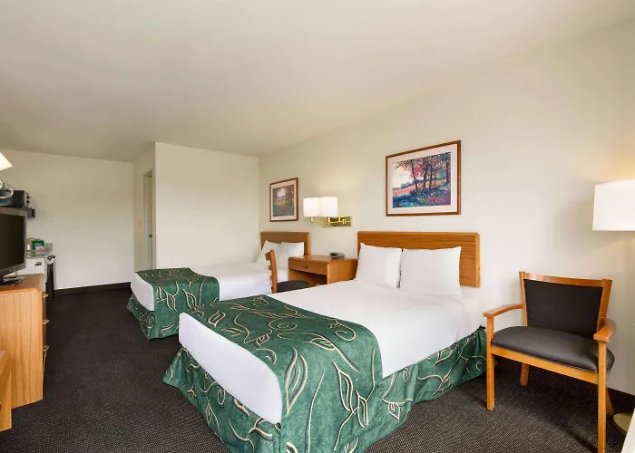 Travelodge By Wyndham Sharon Springs